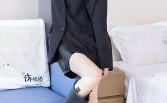 BoBoSocks袜啵啵 – 甜甜圈+牛仔裤，私拍见证了什么？讨论下气质和夹心吧！