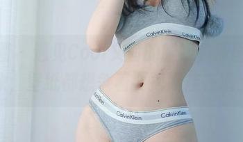 微密圈 – 遇见Cool文茜的眼镜，原图超乎想象，壁纸都想争着要把她挂在墙上！