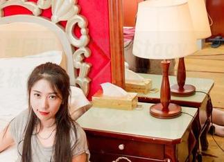 GIRLT果团网 – 何梦兮Stacy大胆尝试：最新丝袜合集，照片效果简直呃…这样也可以？