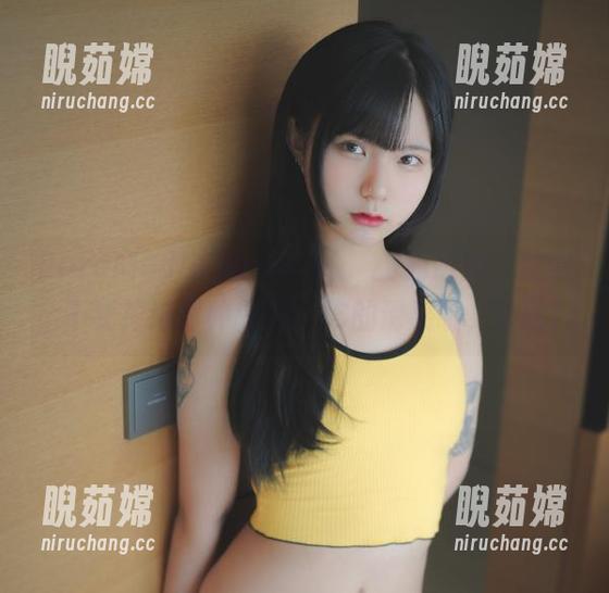 PureMedia里Hizzy(히지)的照片，注意，不要掉进那种精致COS的诱惑哦，哈哈！