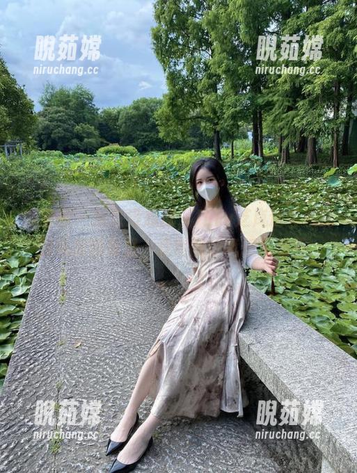 July芝岚 微密圈 - 从来没想过,July芝岚这套装配到私房图集里,竟然能让我想东想西...