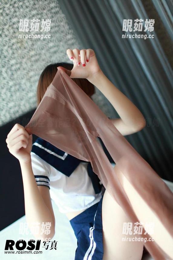 ROSI写真 瑜伽的全套作品?ROSI让运动也变得如此撩人。