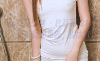 TouTiao头条女神 – 杜菲菲的JK套图又来了，更新就是更新，别太期待。