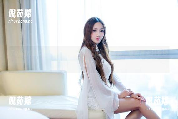 TuiGirl推女郎-何何夕 TuiGirl推女郎 - 免费看何何夕的比基尼写真,谁说夏天只有沙滩?