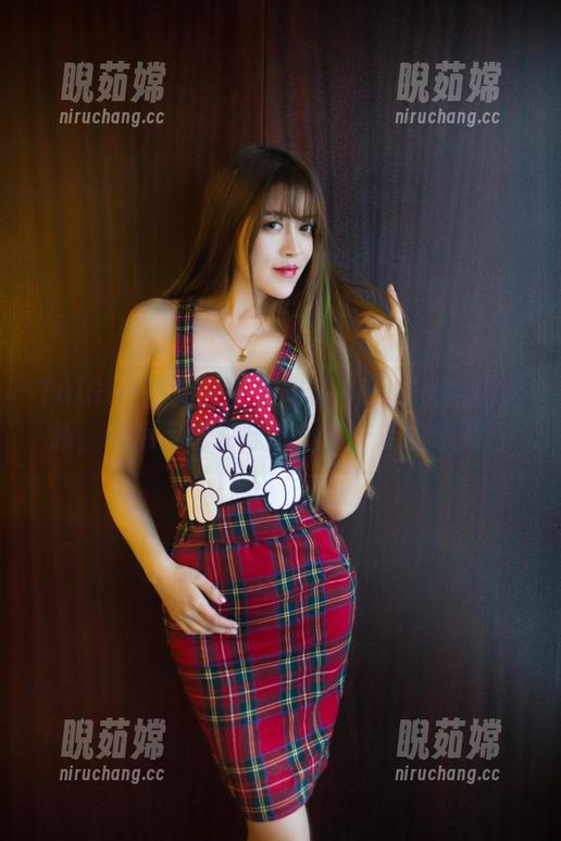 TuiGirl推女郎 - 王馨瑶——修女特辑更新，带点叛逆的味道，你一定没想到！
