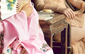 UGirls尤果网 – 当王瑞儿的居家套图撞上沙发，不在场效果显著！