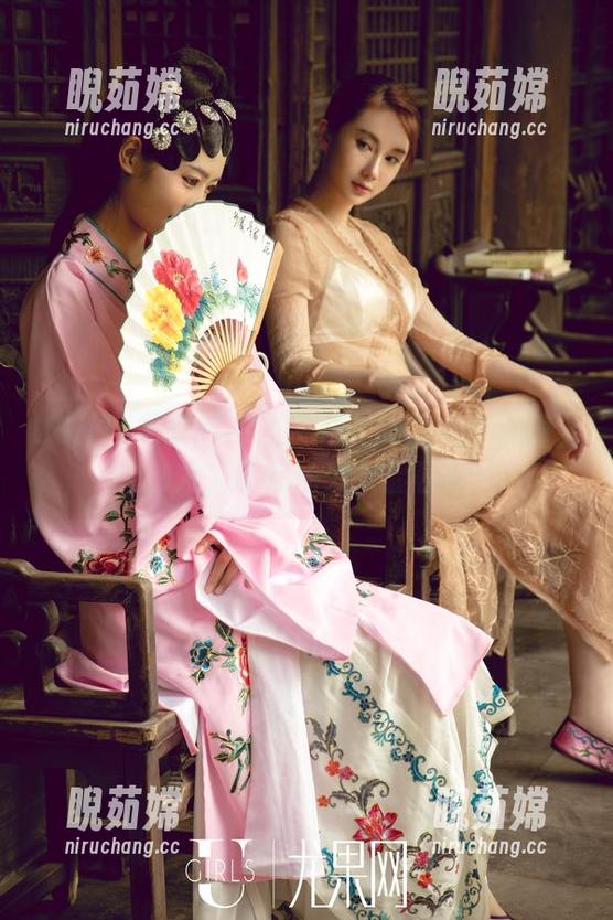 UGirls尤果网-王瑞儿 UGirls尤果网 - 当王瑞儿的居家套图撞上沙发,不在场效果显著!