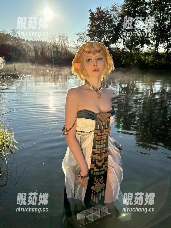 Vinnegal 还以为忍者都是黑衣人?来看看Vinnegal穿上“2B忍者装”的全套写真,别以为忍者不能色气!