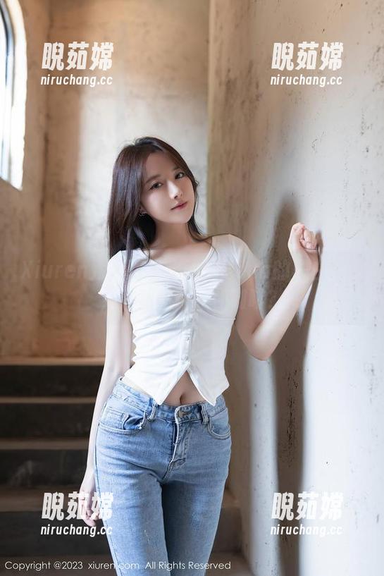 Xiuren秀人网-小海臀Rena Xiuren秀人网 - 小海臀Rena的黑白写真,突然想喝一杯咖啡?