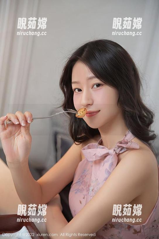 Xiuren秀人网-小芭乐 Xiuren秀人网 - 小芭乐的泳衣,图片合集里藏着不少小快乐,来看呗!
