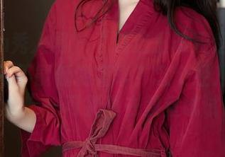 Xiuren秀人网 – “精选王雅姗是我：谁说修女就不能低调奢华？念个经儿也能很时髦！”—可别真去教堂试试哦！