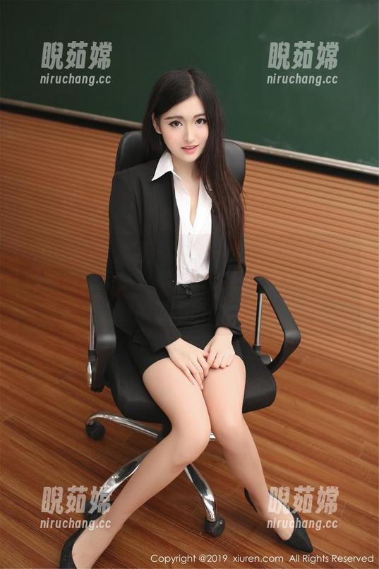 Xiuren秀人网-王馨瑶Yanni Xiuren秀人网 - 又是一组王馨瑶Yanni的婚纱作品集,严肃想谈个恋爱,也是会心塞的说不出的尴尬。