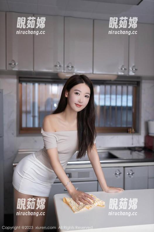 Xiuren秀人网 - 在居家的乐趣中，舌尖上的菊花ace图包分享