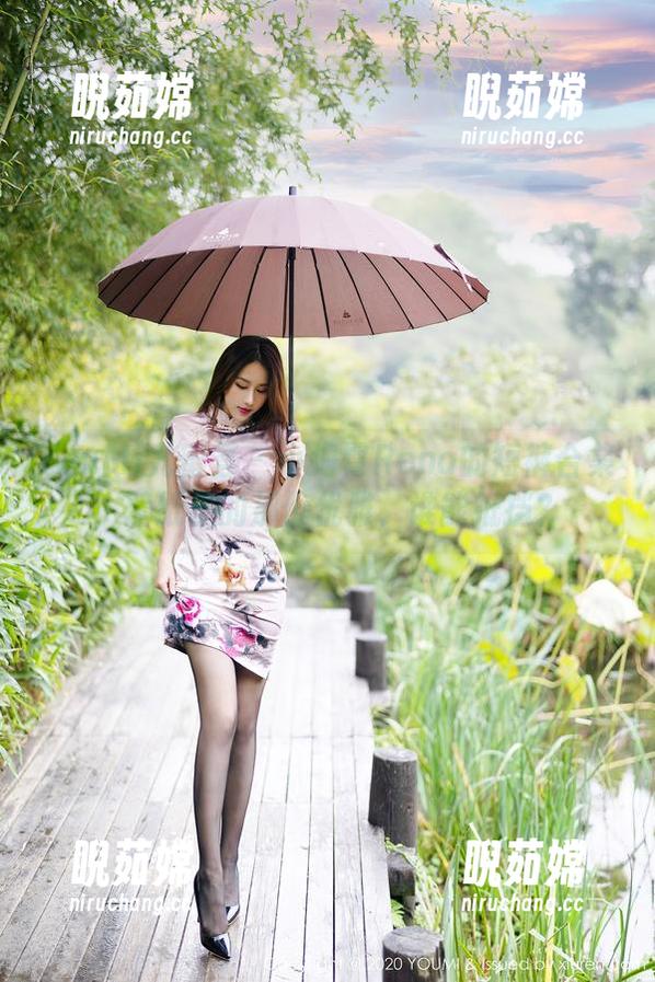 YouMi尤蜜荟 - 小海臀Rena的短裤合集，壁纸里的那份优雅，谁能抵挡？