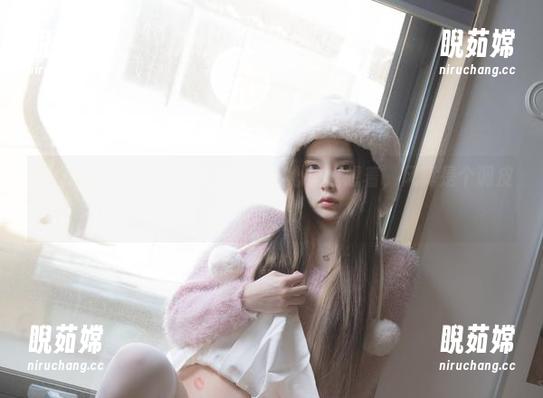 看Yuka(유카)在线户外原图，心里只想着，风真是个调皮的家伙！