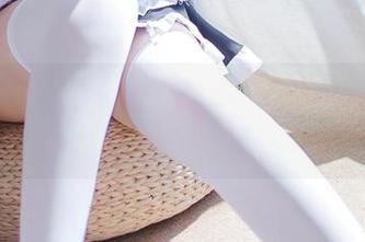 歌颂吸血鬼护士的coser衣衣，图册略显疯狂
