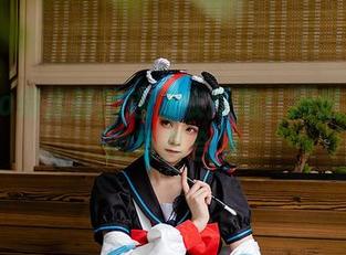 kitaro绮太郎的连体衣探险：厌世与美学的写真合集
