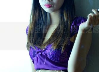 pans – 英英的全套写真：肉丝之诱惑，真心不如意啊