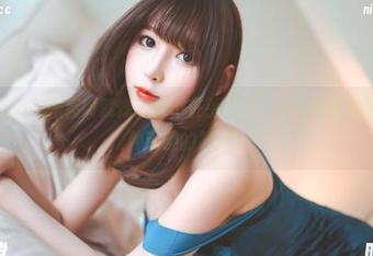 原图中的w黑米粥w就像压根不在乎什么，奶牛的眼神却透着一种淡淡的疑虑…