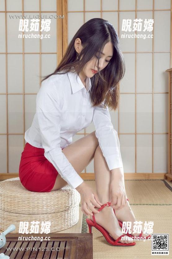 丽柜-小唐 丽柜 - 掌握小唐兔女郎高清图册,看这个姿态,别问我是如何晒的