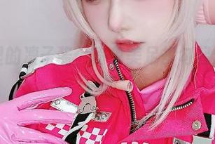 图集里的凛子酱，简单美足却勾起无限联想