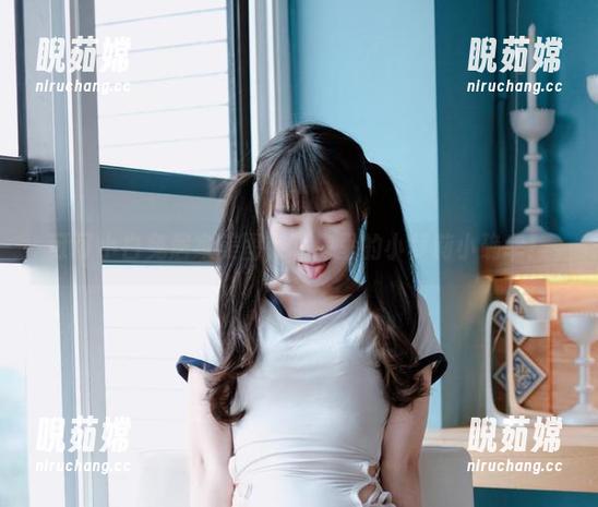 可可小白兔 可可小白兔居家美图,私房里的小萝莉小确幸!