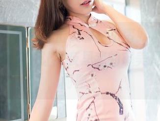 嗲囡囡 – 美腿直击灵魂！小蛮妖yummy的私拍图包，让我反思我的审美是不是有问题…
