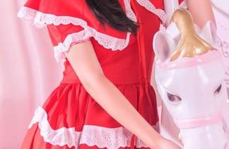 头条女神 – 眼镜与陈怡曼：写真集中的日常妄想