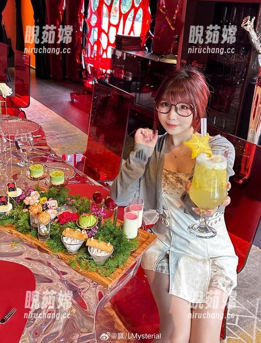 宝儿mysterial的美图让我想起了我小时候相信的天使，结果现在的我…也只能流口水。
