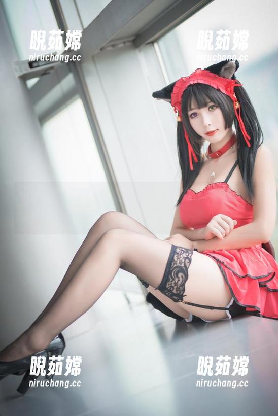 小酥酱 小酥酱与她的猫咪:精选写真集,有种莫名的吸引力
