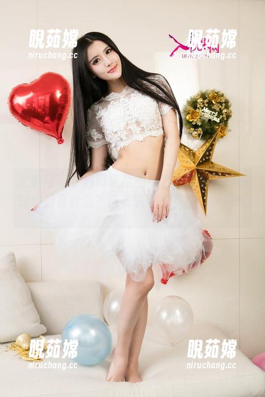 尤果网 - 学姐谭晓彤的美图：腰身和神情的碰撞算什么？进来瞧瞧吧，图包可真妙。