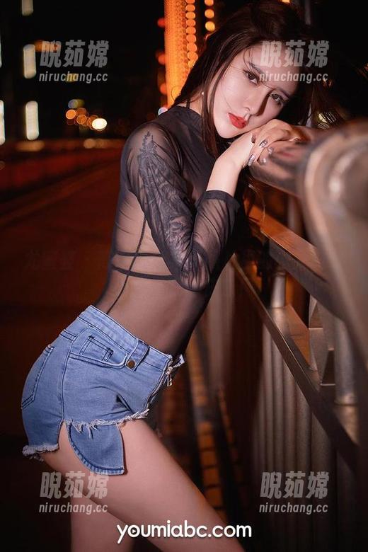 尤蜜荟-陈宇曦 尤蜜荟 - 陈宇曦合集:照片里的少女舞动太平洋般的快乐!