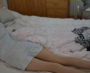 异思趣向 – 才发现，木木这个高清套图里的肉丝凉拖，气场超强，她在干嘛呢，妆感这么好。