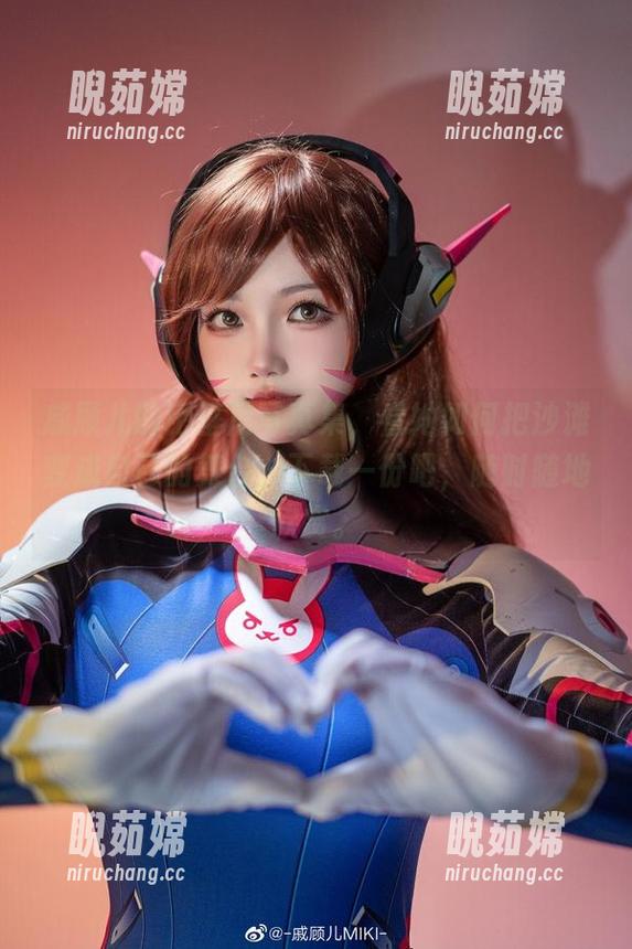 戚顾儿 戚顾儿的比基尼写真集,看她如何把沙滩变成自己的舞台,下载一份吧,随时随地欣赏。