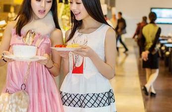 推女神 – 精选美图，黄歆苑chobits用夏天告诉你：穿着和冰淇淋一样重要，无奈我的才艺仅此而已。