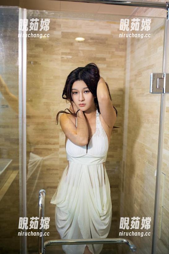 推女郎-纯小希 推女郎 - 纯小希的圣诞特辑:一个下载就能取消节后的负罪感!