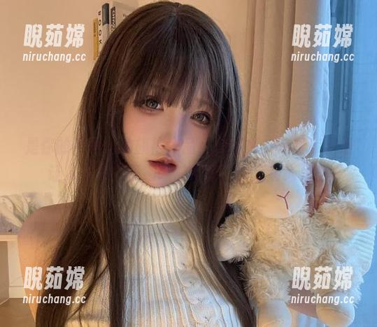 是你的阿薰呀 是你的阿薰呀的旗袍作品,我得说,在图库里是让人停下来仔细瞧的那类,肯定有人爱。