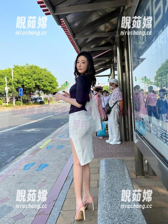 微密圈 - 看是小逗逗的天台美图，有种无意间撞见了日常的宁静，唔，好像想象中那样。