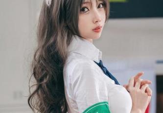 杏仁曲奇：高跟鞋合集，走得优雅又灵动，像极了一场不言而喻的舞蹈。