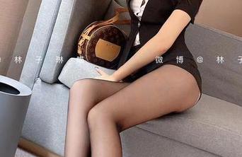 微密圈 – 林子琳喵的透明美图，一不小心把我的重力给吸走了！