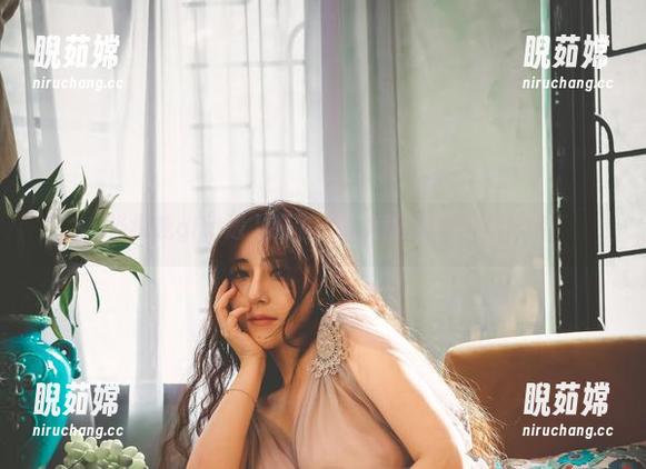 樱晚gigi 当樱晚gigi遇上胭脂,写真背后的花样想象