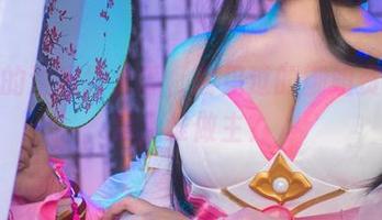 神奇的洛丽塔大哥，没见过的御姐资源合集，谁做主？