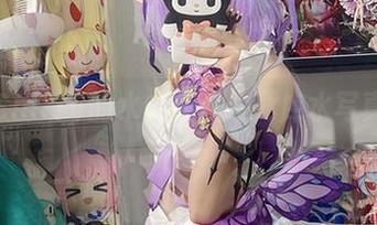 白栎Shirly的水中狂欢：死库水写真精选