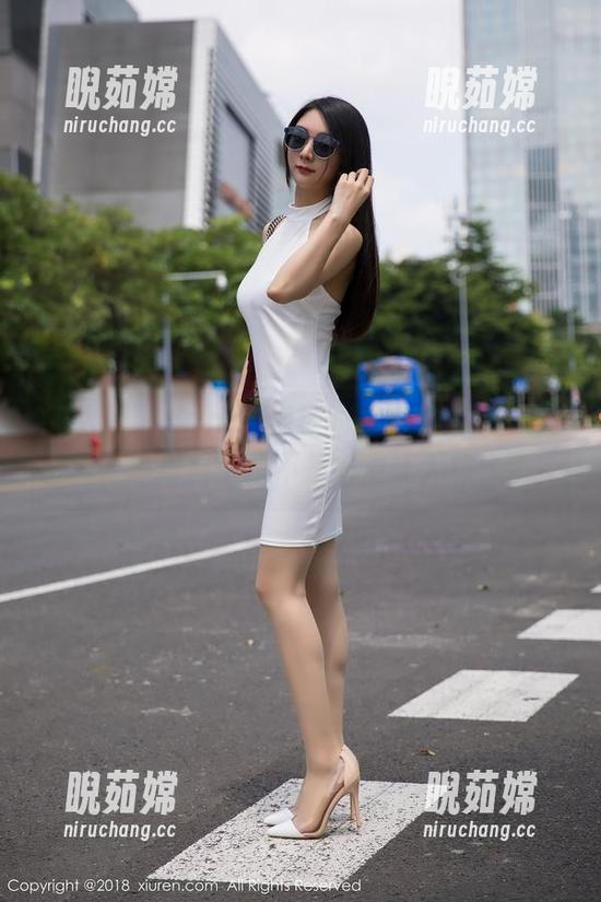 秀人网 - Candy糖糖的和服图集——怎么样，这身料子是不是有点让人想多了？