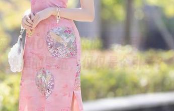 秀人网 – MOON嘉依的美足写真：不舍得换掉的壁纸，仅仅是个引子？