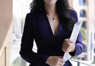 秀人网 – 深入优酱的灰丝：看精选图片的另一种趣味吧