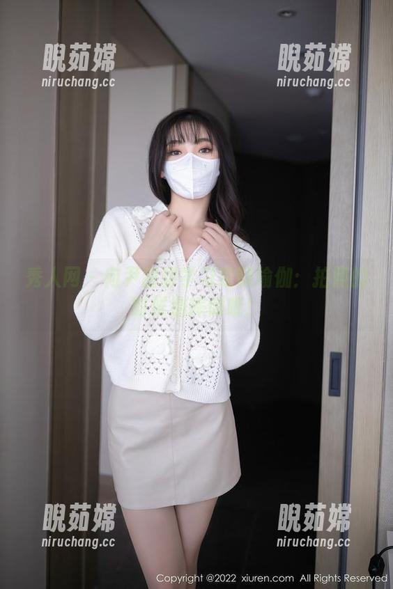 秀人网 - 向尹甜甜学习定制瑜伽：拍照的时候别摔倒哦！
