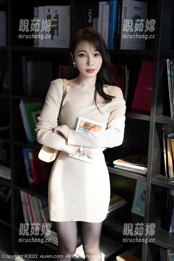 秀人网-苏苏阿 秀人网 - 苏苏阿的女仆图包,谁说家务活不能拍得特别呢?