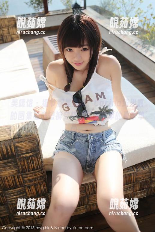 美媛馆-Carina绮里嘉 美媛馆 - 细节都是亮点,Carina绮里嘉的图集私房短裤穿搭不只是简单的夏季单品。