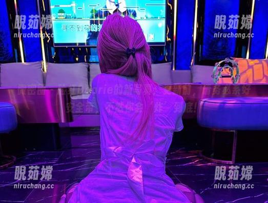 脸红Dearie 微密圈 - 脸红Dearie的新写真:更新前,请务必系好安全带,不然你会‘炸’到底!